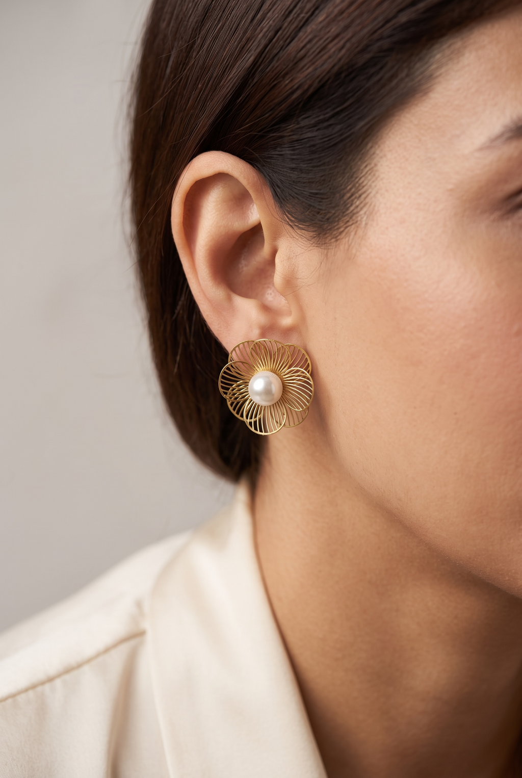 Pearl Bloom Stud Earrings | Anti-Tarnish