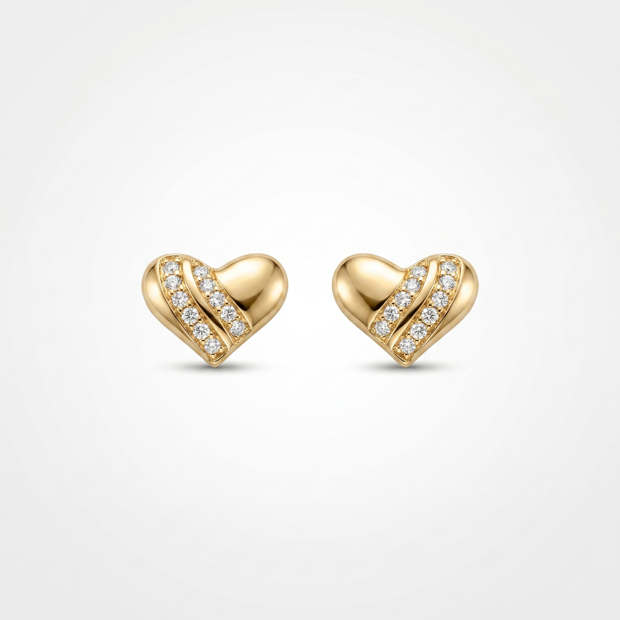 Amour Spark Heart Stud Earrings | Anti-Tarnish