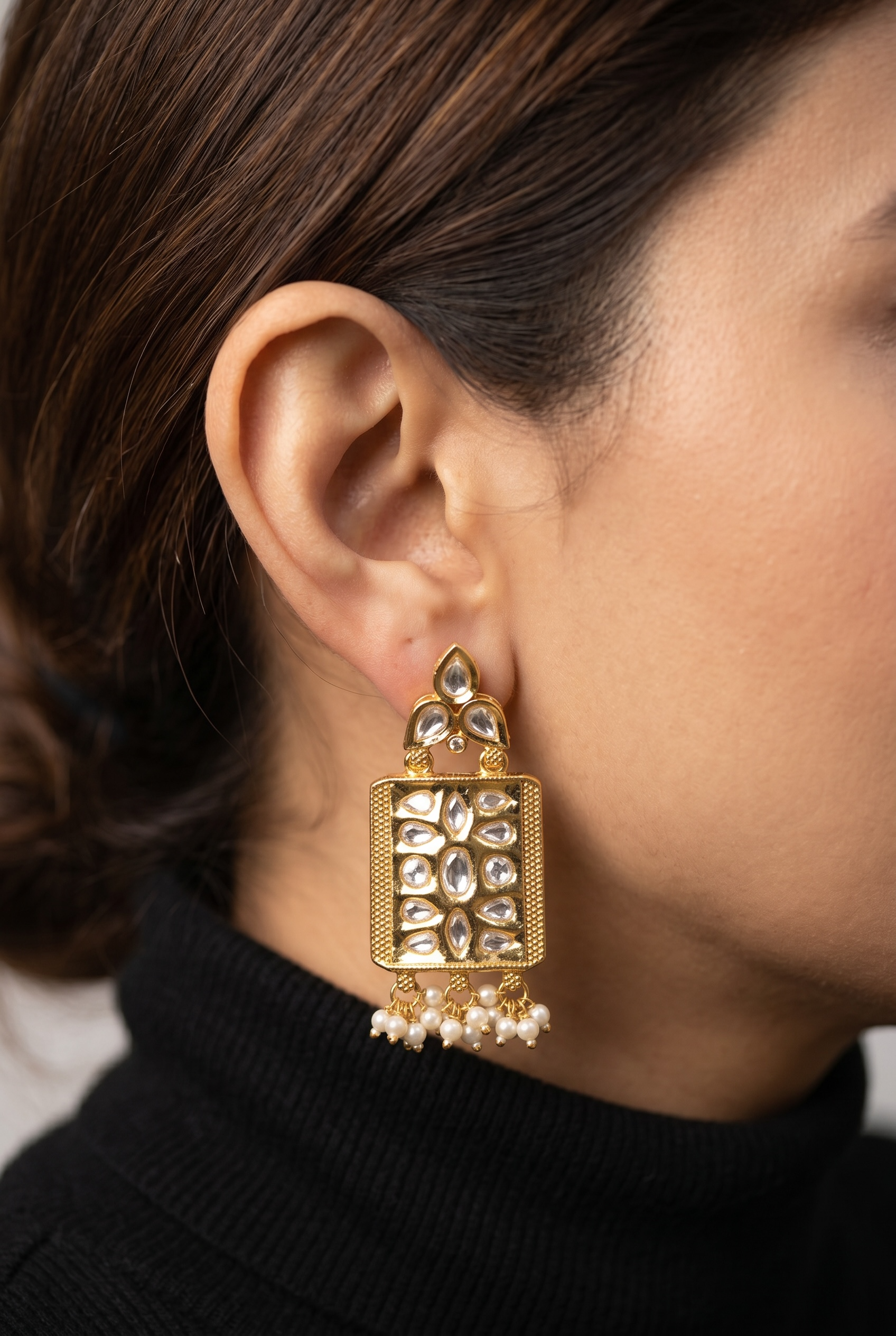 Rajsi Frame Kundan Earrings