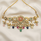 Navrangi Noor Kundan Set